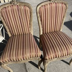 4 Vintage Chairs 