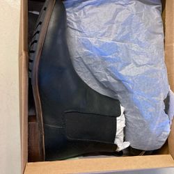 RESERVED NEW YORK LEATHER CHELSEA BOOTS 
