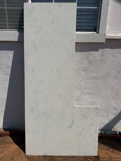 White Marble-Look Quartz Countertop Slab