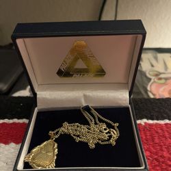 Palace Ripper Pendant Gold Chain