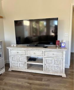 Tv Stand Excellent Condition 