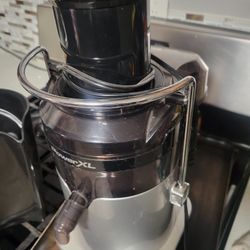 Self-cleaning Juicer 