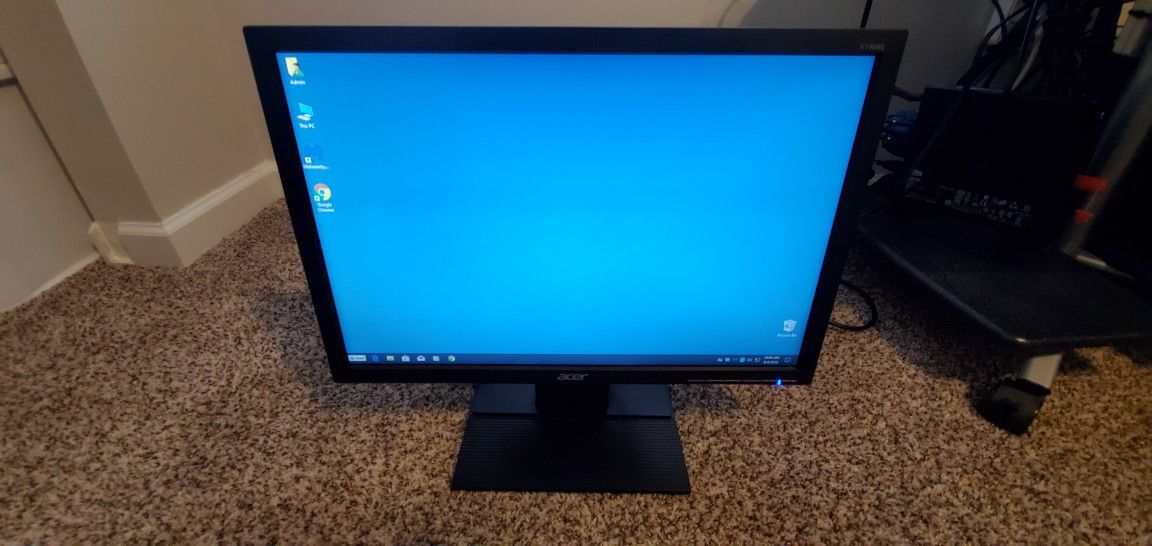Lenovo M73 + 19 inch Screen-Windows 11 pro 64 Bit