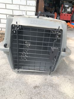 Small travel crate