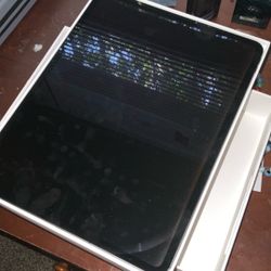Brand New iPad Pro 13 Inch 256 Black