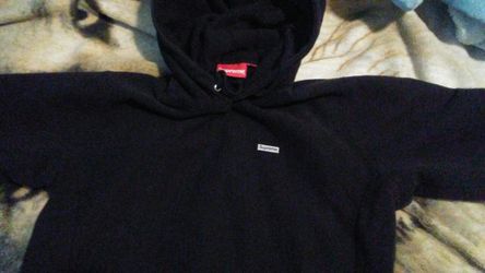 Supreme sweater sz M