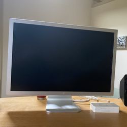 30” Apple Cinema HD Display 