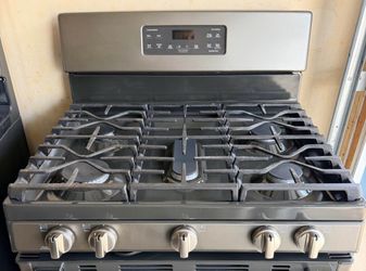 STOVE / OVEN