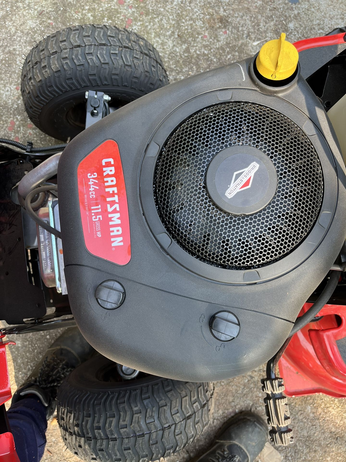 CRAFTSMAN T100 36in 11.5HP Riding Lawn Mower for Sale in