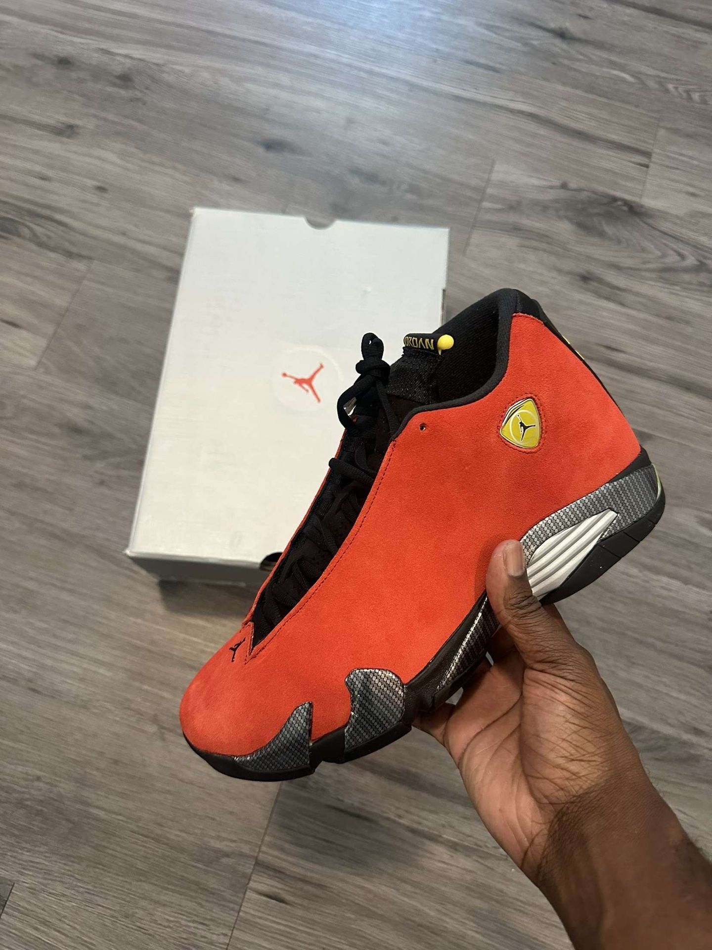Retro 14, High Fashion
