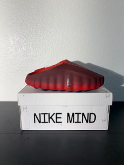 Nike Mind 001 Slides / Red / Size 10