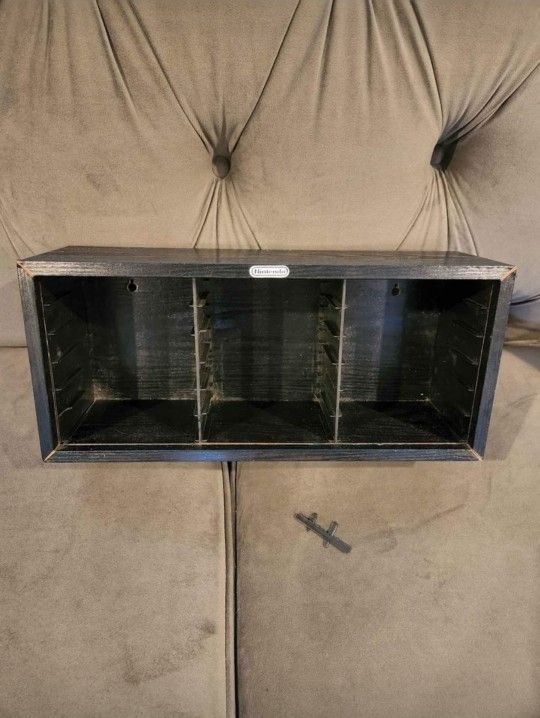 Nintendo NES Wood Cartridge Cabinet 18 NES Games Storage Shelf Black Wall Hang