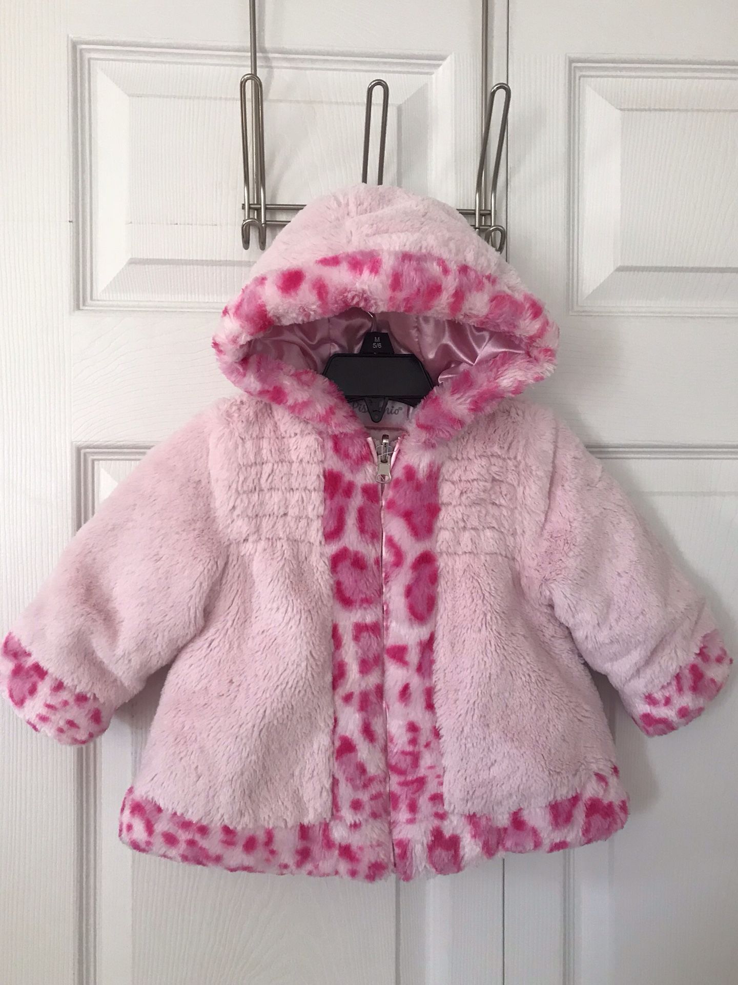 Pistachio girls winter coat. size 12m in excellent condition (pick up only)