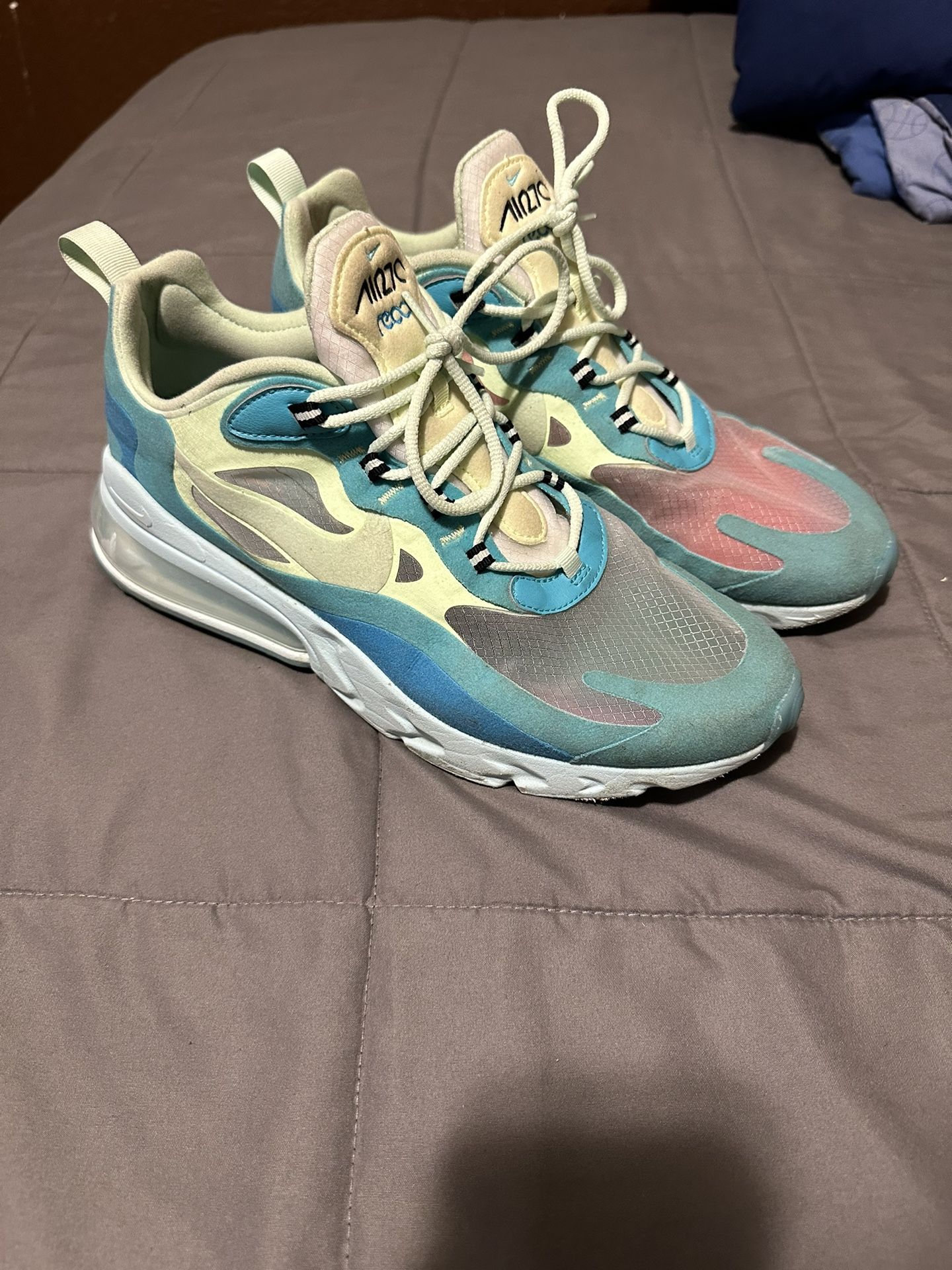 Nike Air270 React