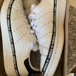 Adidas Stan Smith (White And Navy)