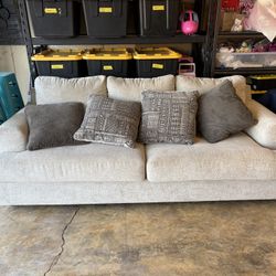 Ashley Couch