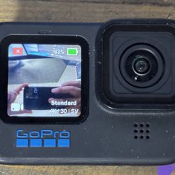 GoPro Hero 10 Bundle $180 OBO