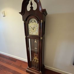 Howard Miller Grandfather Clock (best Offer)