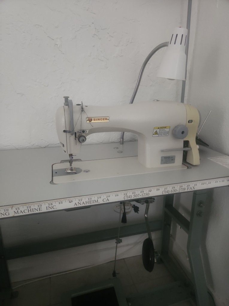 Sewing machine $500 obo