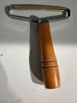 Pet hair shedding tool
