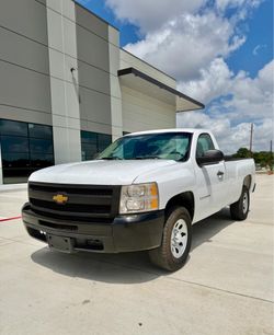 2013 Chevy Silverado 1500 W/T 4.8L Long Bed