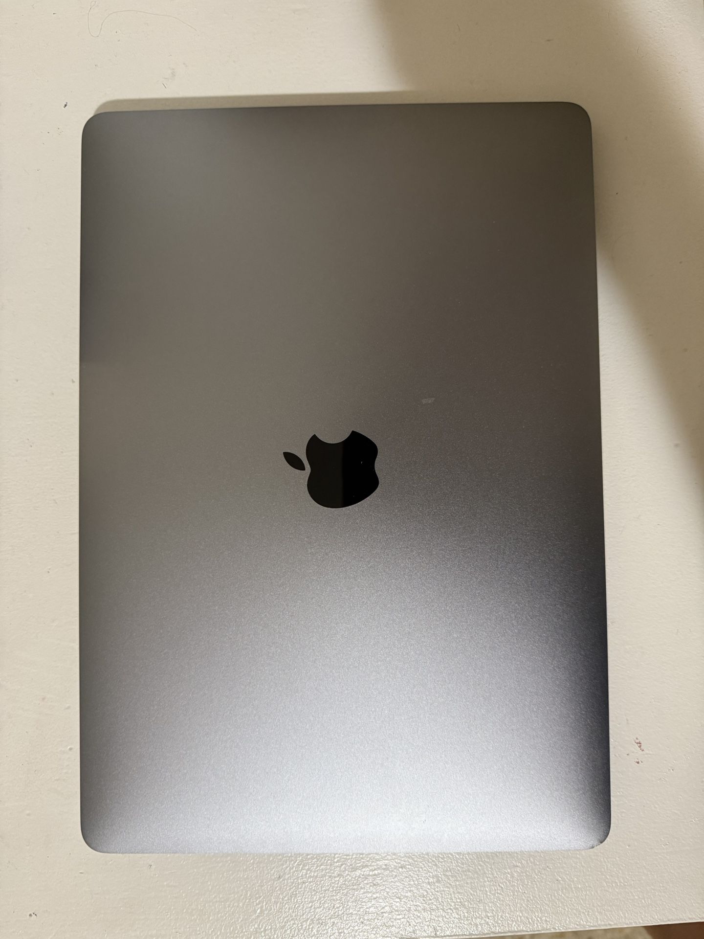 2020 Apple MacBook Pro with Apple M1 Chip (13-inch, 8GB RAM, 256GB SSD Storage)
