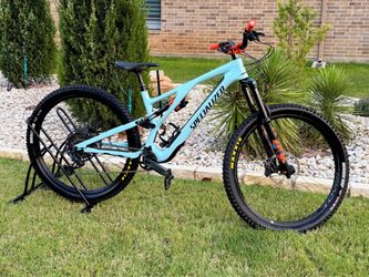 2022 Specialized Stumpjumper EVO Comp Mountain Bike