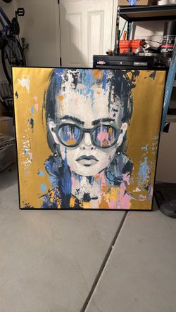 Art Lady With Sunglasses