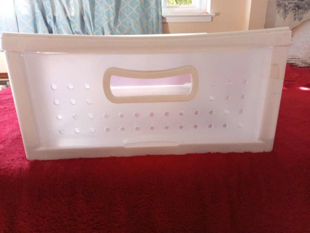 Sterilite Storage Container