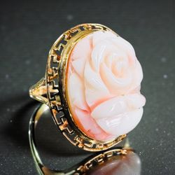14kt Vintage Coral Rose Greek Style Ring