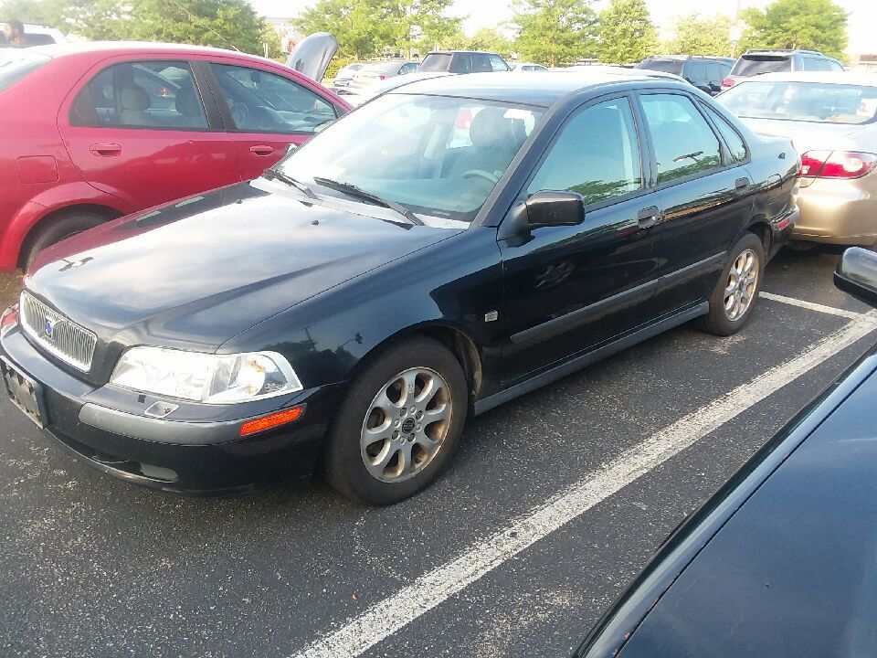 2002 Volvo S40