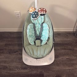 4moms mamaRoo multi-motion baby swing 