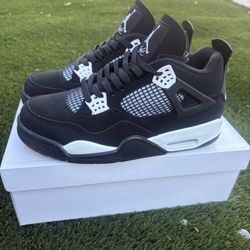 Jordan 4 White Thunder 