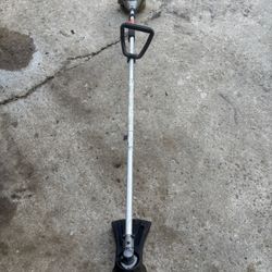 Echo SRM-210 Straight Shaft 21.2CC 2-Stroke Weed Whacker (40:1 mix)