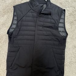 Lululemon Men’s Puffer Vest Medium