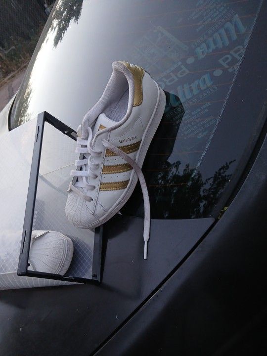 Adidas Superstars 