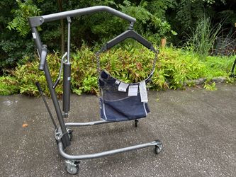 Drive Medical 13023SV Handicap Hydraulic Lift, With Sling Chains