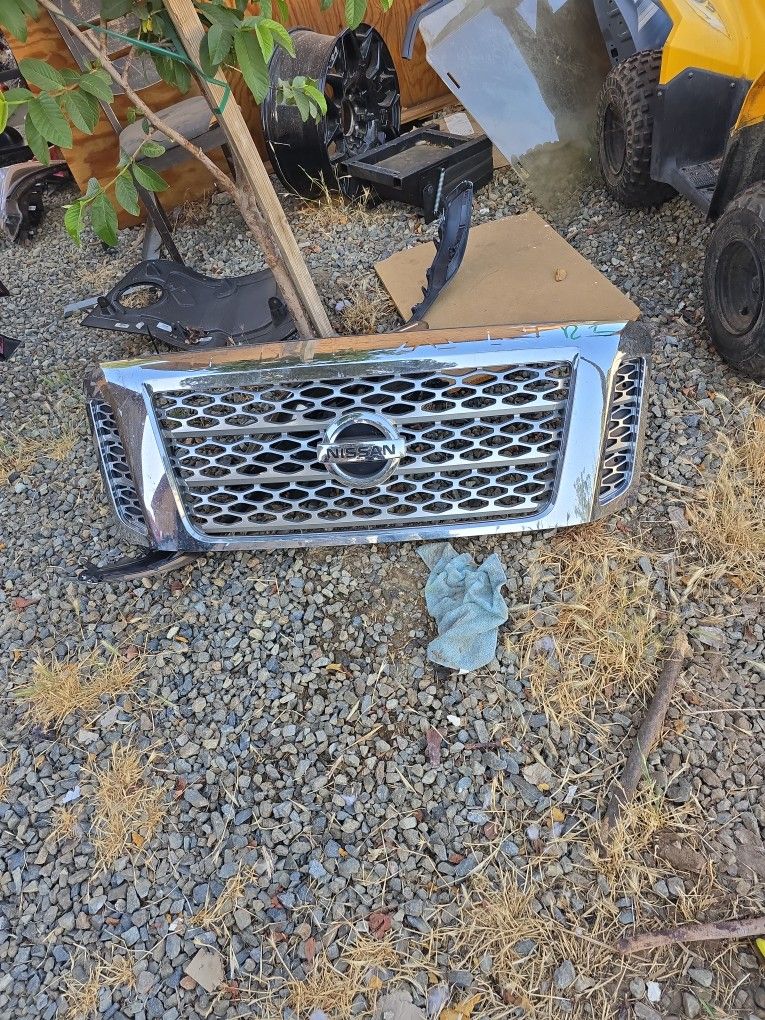 Titan Grille 2019
