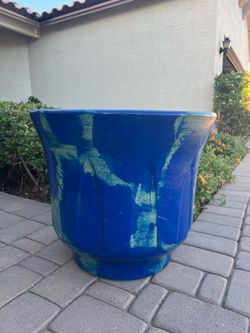 Blue clay planter
