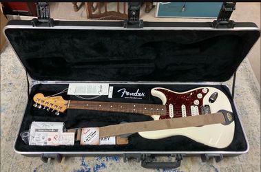 Fender Stratocaster Electric Guitar with Case