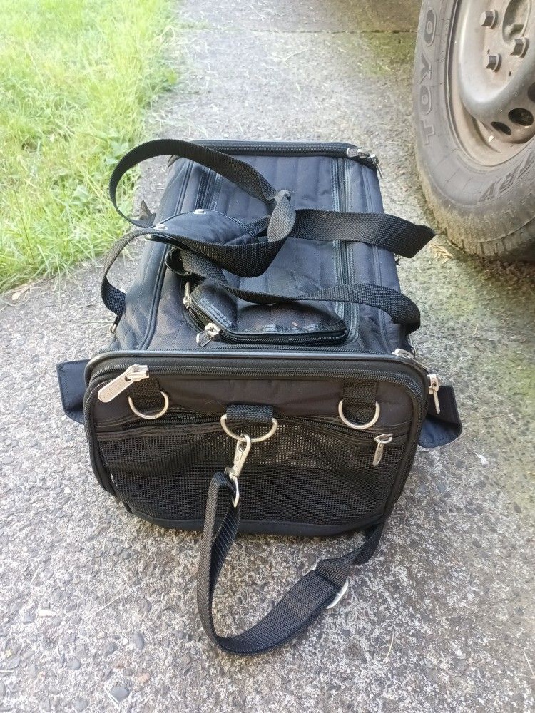 Dog/Cat Carrying Bag