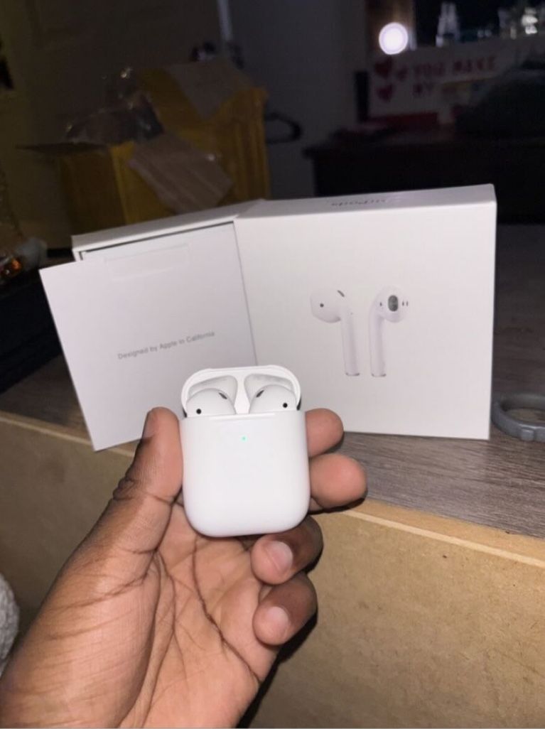Apple AirPods Gen 2