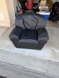 Black Leather Accent Chair