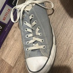 Size 7 Men Converse 
