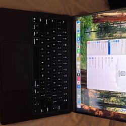 Apple MacBook Air 13 Inch 512gb Flash Hard Drive 16ram Newest Model M4 Chip Great Condition 20 Cycle Count 100% Battery!