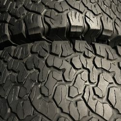 2 llantas LT275/70R16 BFGoodrich All Terrain T/A KO2 