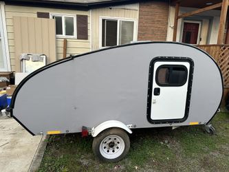 Teardrop Camper Trailer – Lightweight, Sleeps 2, Ready to Tow