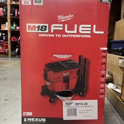 BRAND NEW MILWAUKEE M18 FUEL PACKOUT 6 GALLON  WET/DRY VACCUM 