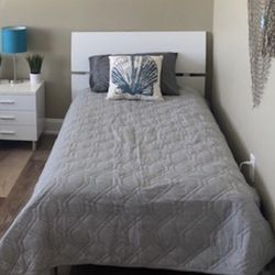 Twin White Glossy Wood Bed frame &Headboard