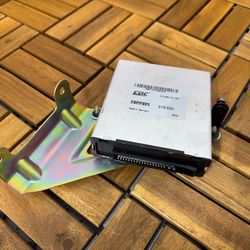 Ferrari F(contact info removed) Shock Absorber Control Module Used # 215533